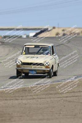 media/Sep-28-2025-24 Hours of Lemons (Sun) [[5dfe0e5f6e]]/12pm (Outside Grapevine)/